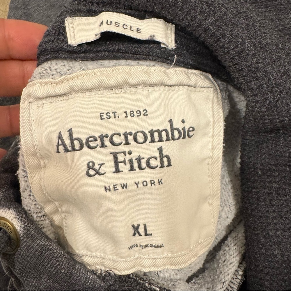 Abercrombie & Fitch Y2K Grunge Muscle Hoodie Distressed Faded XL - Picture 13 of 14